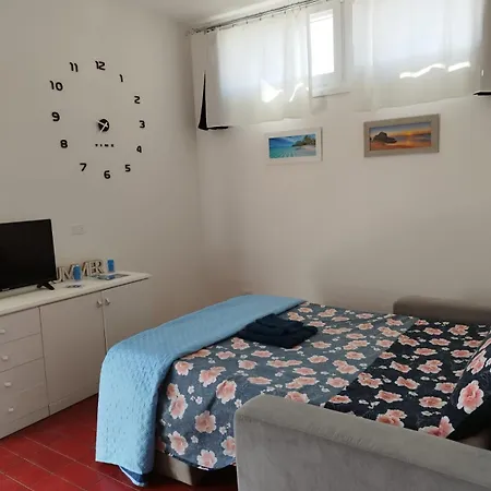 Nuovo Bilocale A 100 Mt Dal Mare Appartement Porto Torres Buitenkant foto